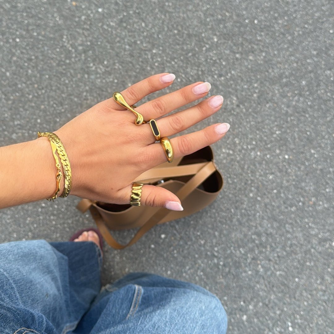 Melting Statement Ring 18K Guldbelagt - Makeup lagersalg