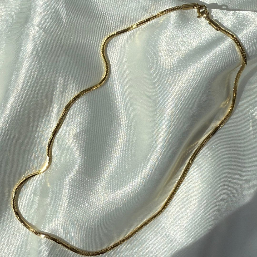 Slim Snake Halskæde 18K Guldbelagt - Makeup lagersalg