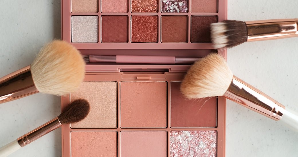 90er hår til moderne stil og nostalgi - Makeup lagersalg