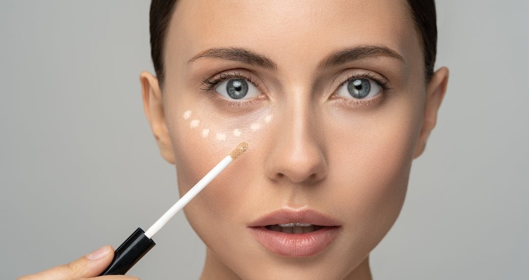 Effektiv makeup til at skjule bumser - Makeup lagersalg