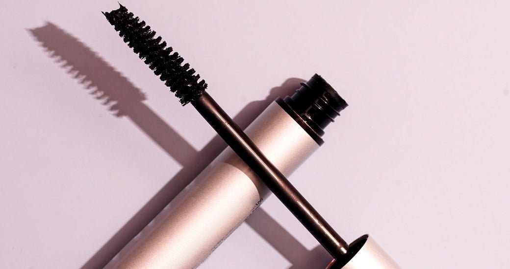Hvilken farve mascara passer bedst til grønne øjne? - Makeup lagersalg