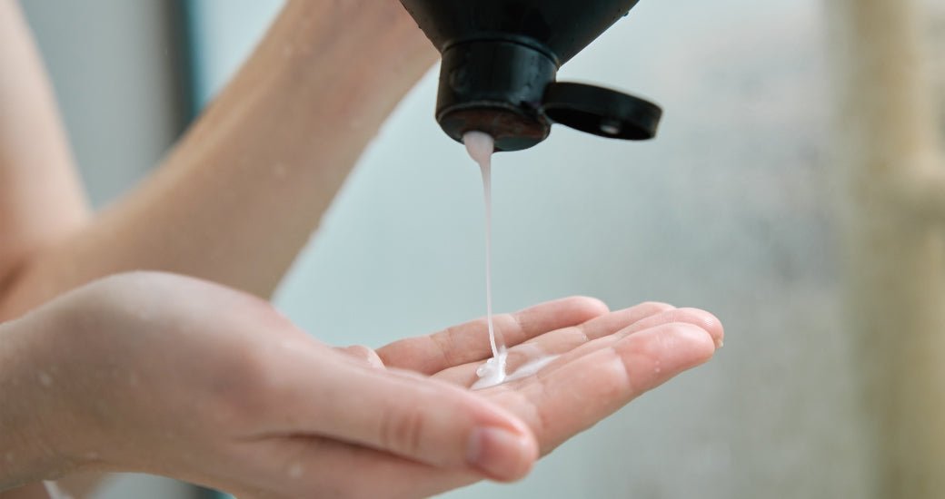 Shampoo Mod Tørt Hår Til Lavpris - Makeup lagersalg