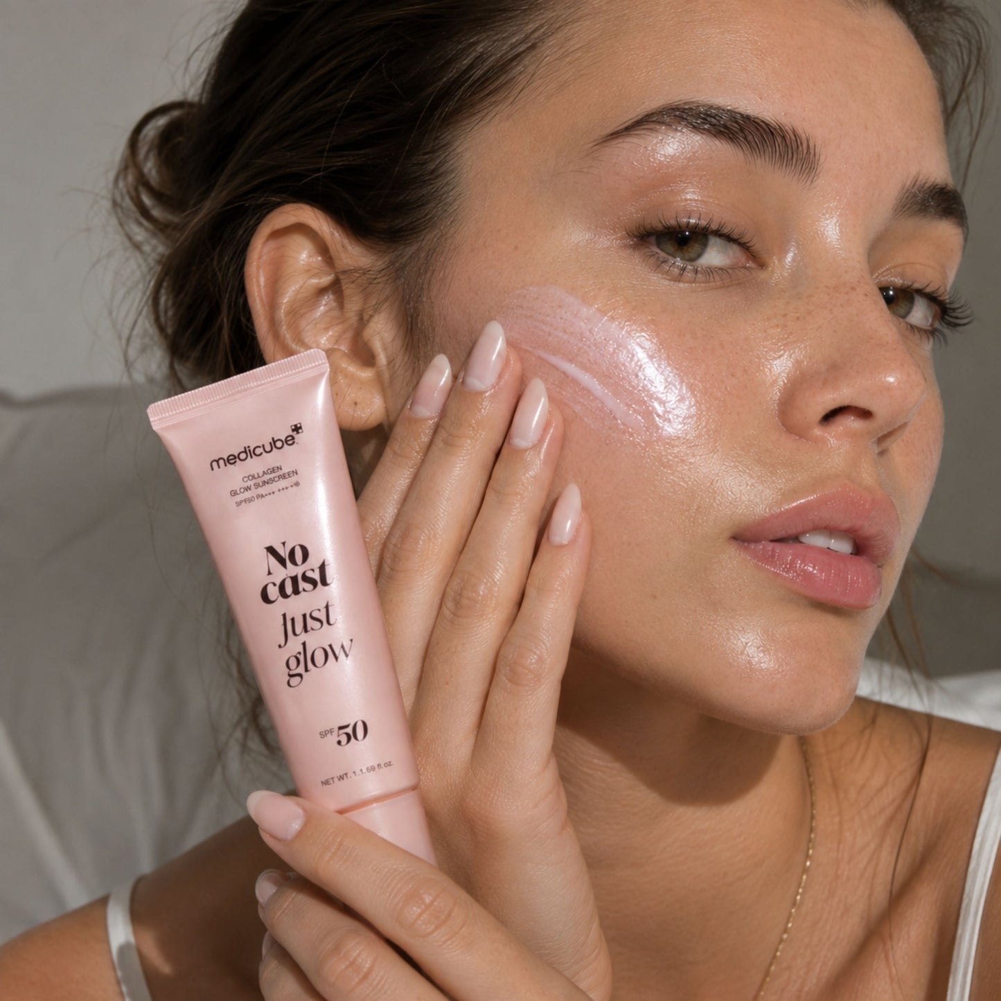 Medicube No Cast Just Glow Collagen Glow Sunscreen Spf 50