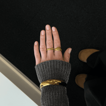 Aura Bangle Armbånd 18K Guldbelagt - Makeup lagersalg