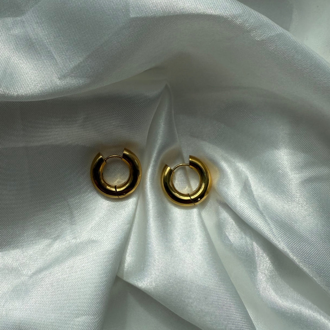 Classic Hoop Øreringe 18K Guldbelagt - Makeup lagersalg