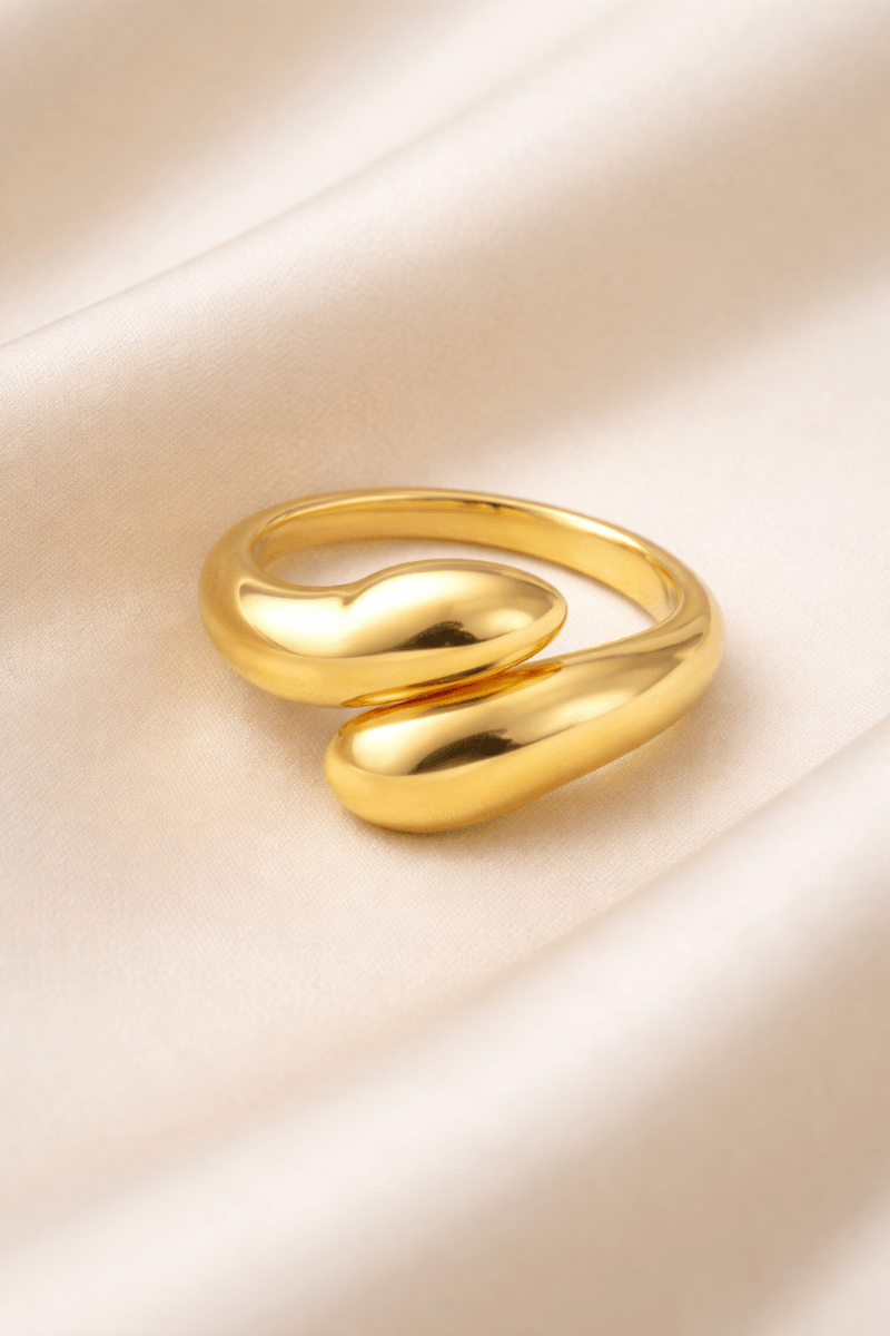 Corelle - Bold Curve Ring 18k Guldbelagt - Makeup lagersalg