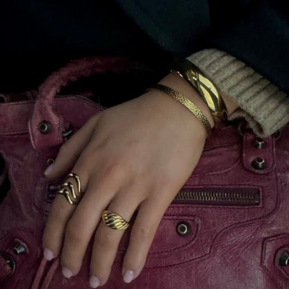 Corelle - Flow Ring - 18K Guldbelagt - Makeup lagersalg