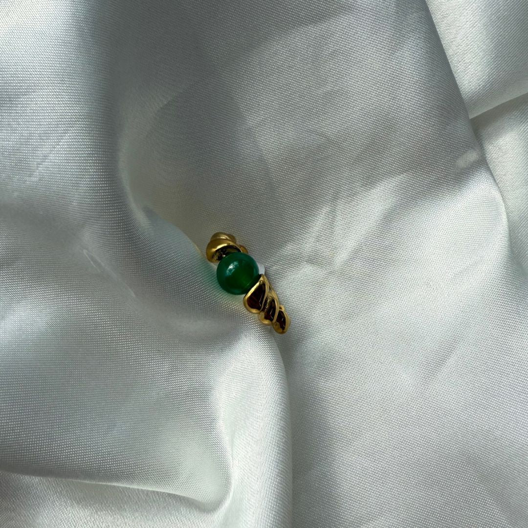 Corelle - Twist Grøn Perle Ring – 18K Guldbelagt - Makeup lagersalg