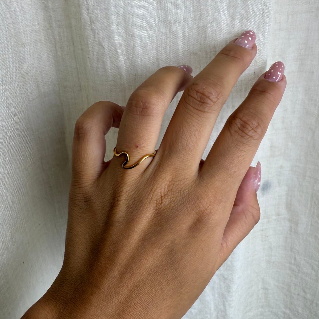 Corelle - Wave Ring 18K Guldbelagt - Makeup lagersalg