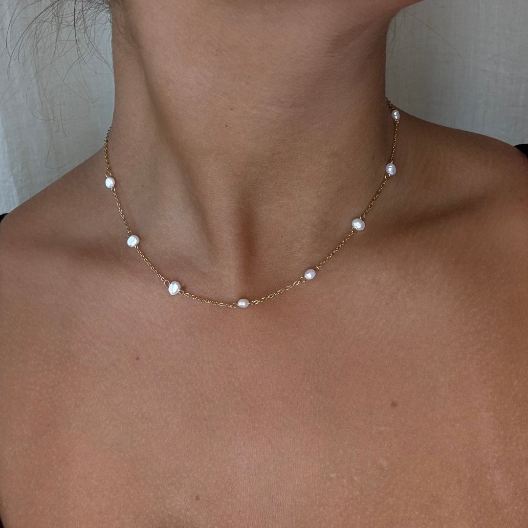 Floating Pearl Halskæde 18K Guldbelagt - Makeup lagersalg
