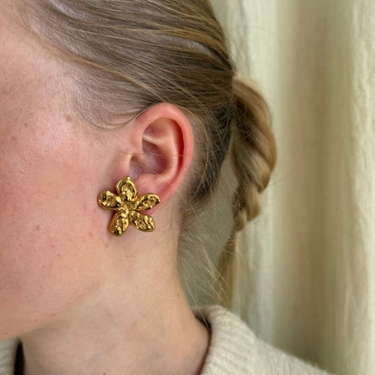 Flora Øreringe 18K Guldbelagt - Makeup lagersalg