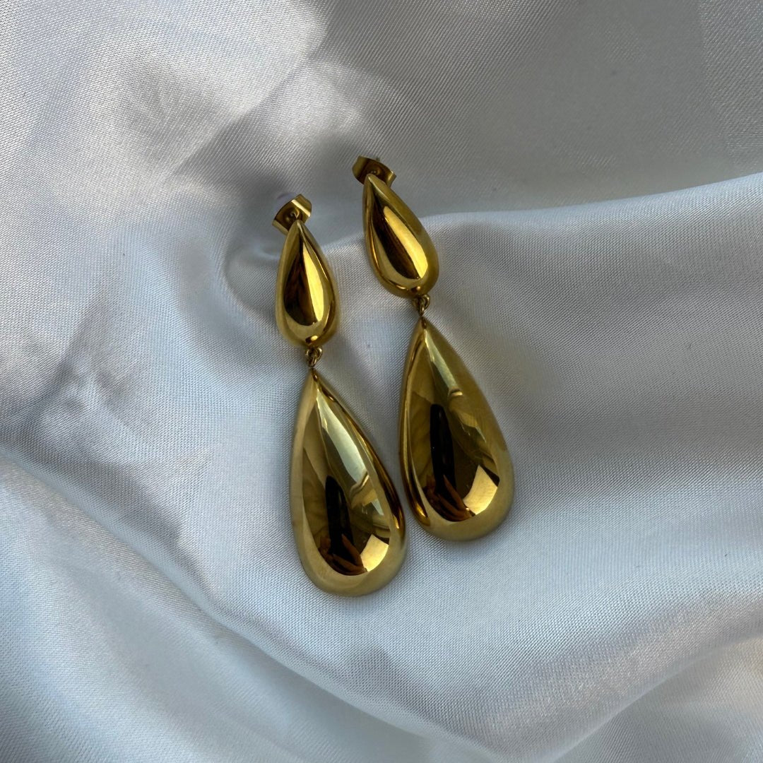 Fluid Drop Øreringe 18K Guldbelagt - Makeup lagersalg