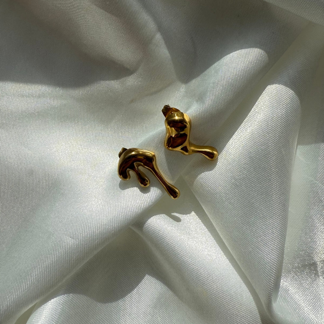 Melting Drop Ørestikker – 18K Guldbelagte - Makeup lagersalg