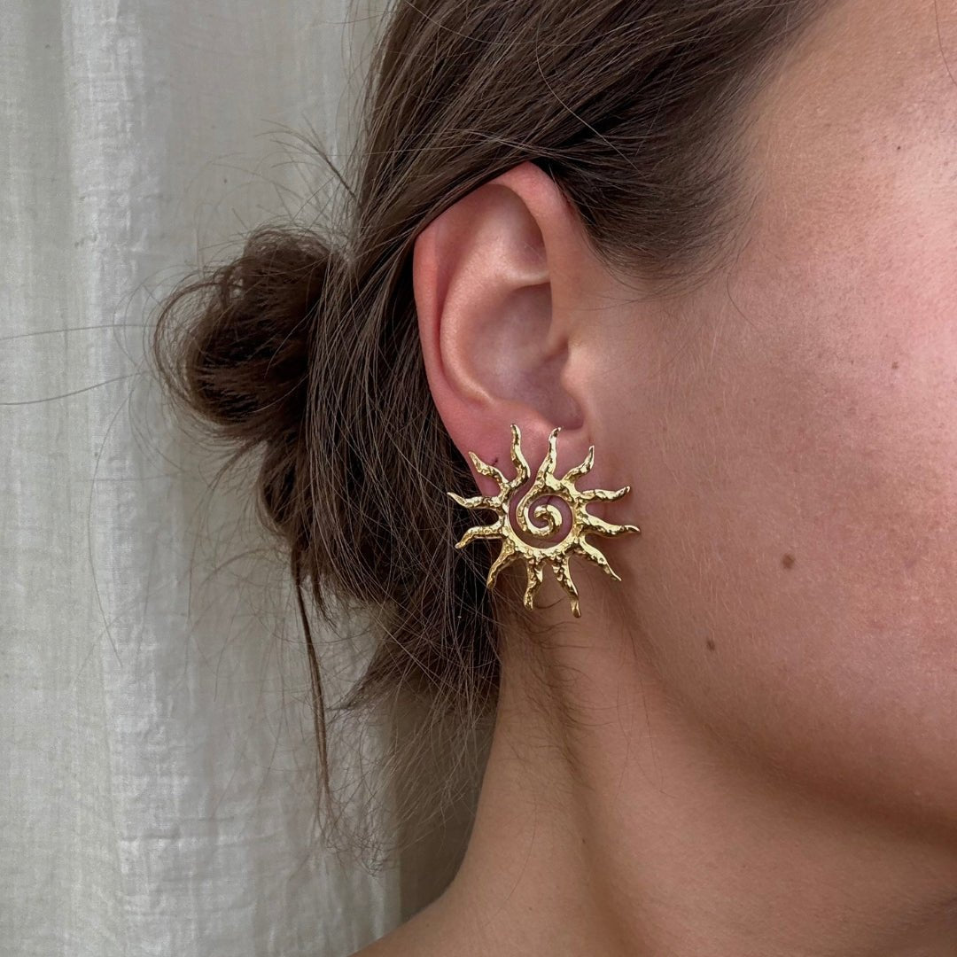 Solar Spirit Øreringe 18K Guldbelagt - Makeup lagersalg