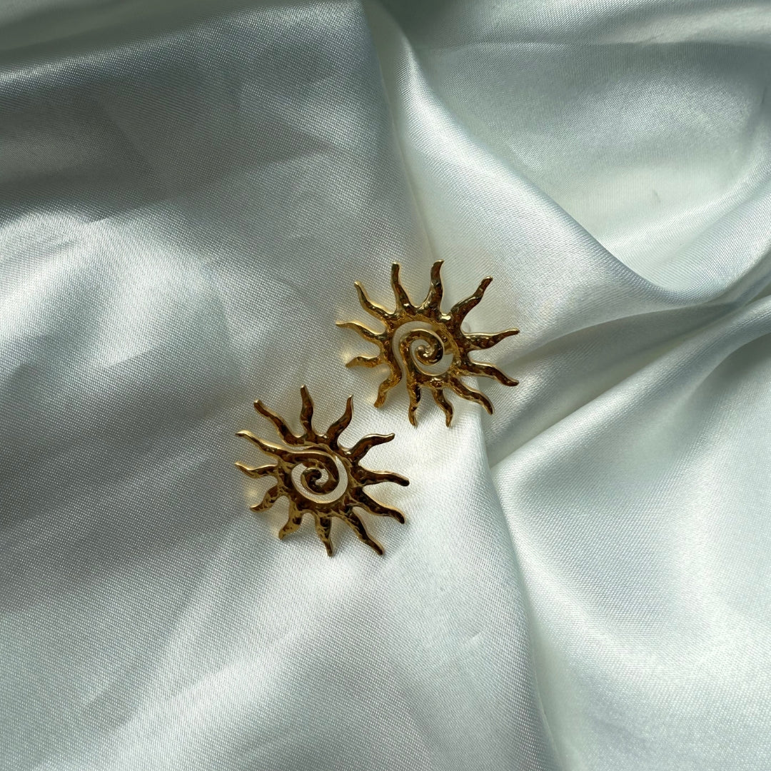 Solar Spirit Øreringe 18K Guldbelagt - Makeup lagersalg